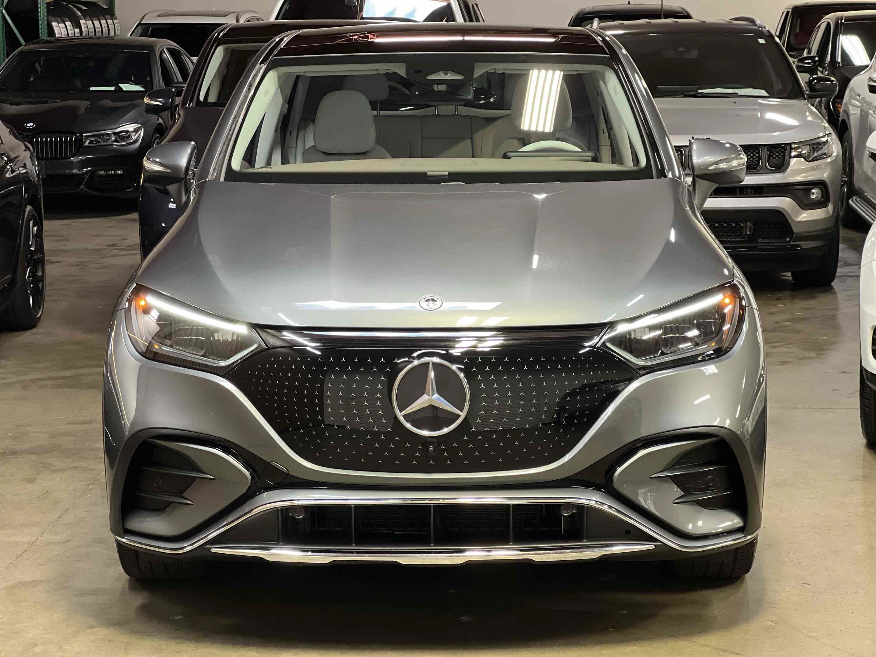 Used 2023 Mercedes-Benz EQE 350+ SUV w/ AMG Line Exterior Package image 23