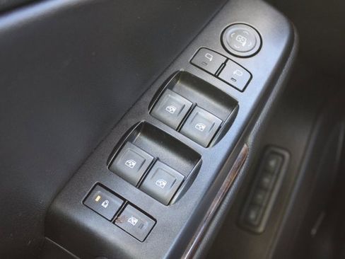 Used 2018 Chevrolet Tahoe LT image 27