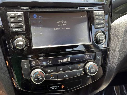 Used 2018 Nissan Rogue Sport SV w/ SV Technology Package AWD/4WD image 20