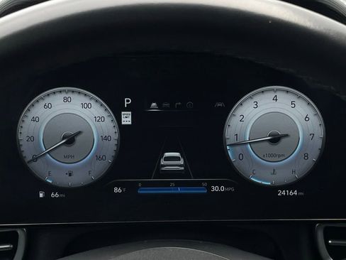 Used 2025 Hyundai Elantra SEL FWD image 15