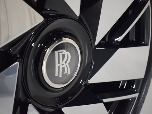 New 2026 Rolls-Royce Cullinan image 16