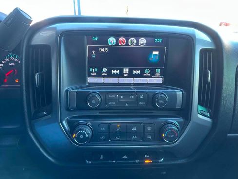 Used 2018 Chevrolet Silverado 1500 LT image 13