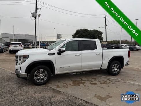Used 2024 GMC Sierra 1500 SLT image 2