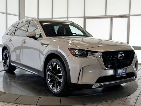 Certified 2024 MAZDA CX-90 Plug-In Hybrid w/ Premium Plus AWD/4WD image 2