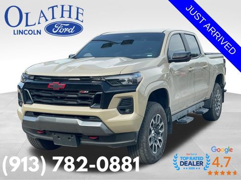 Used 2024 Chevrolet Colorado Z71 w/ Z71 Convenience Package 2 AWD/4WD image 1