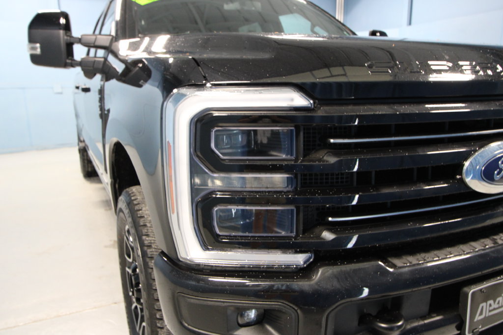 Used 2025 Ford F250 Platinum AWD/4WD image 41