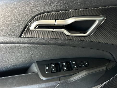 Used 2025 Kia Sportage LX AWD/4WD image 10