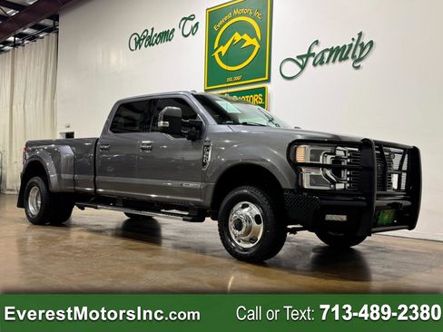 Used 2021 Ford F350 Lariat w/ Lariat Ultimate Package image 1