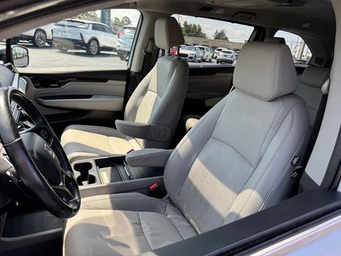Used 2019 Honda Odyssey Elite image 9