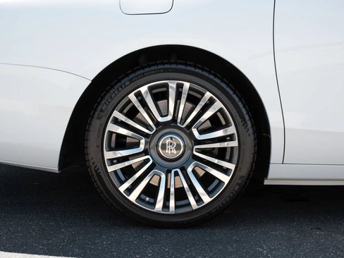 Used 2021 Rolls-Royce Ghost AWD/4WD image 42