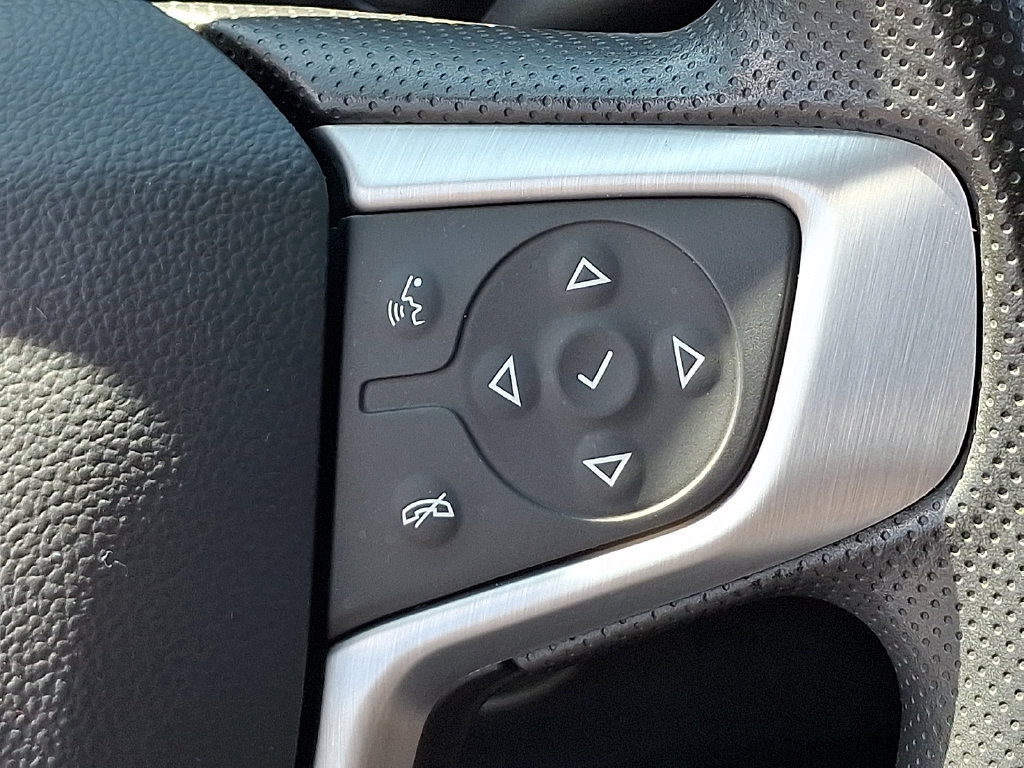 Used 2023 GMC Acadia SLE w/ Driver Convenience Package FWD image 21
