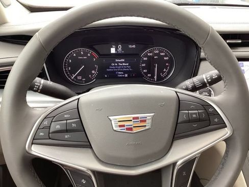 Used 2025 Cadillac XT5 Premium Luxury w/ LPO, Floor Liner Package AWD/4WD image 29