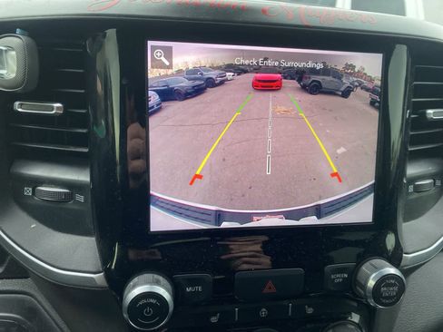 Used 2021 RAM 1500 Big Horn image 12