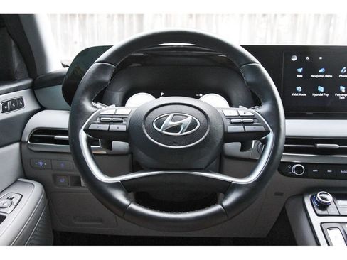 Used 2024 Hyundai Palisade SEL w/ Premium Package FWD image 17