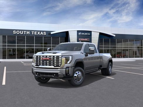 New 2026 GMC Sierra 3500 Denali w/ Denali Reserve Package image 8