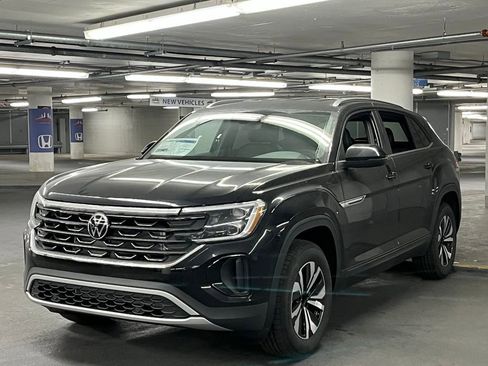 New 2026 Volkswagen Atlas Cross Sport SE AWD/4WD image 3
