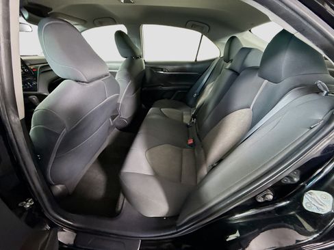 Used 2021 Toyota Camry LE image 24