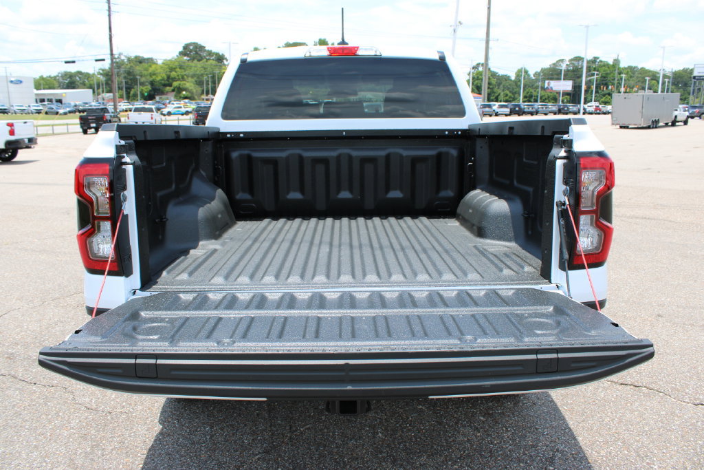 Used 2025 Ford Ranger XLT w/ FX4 Off-Road Package AWD/4WD image 7