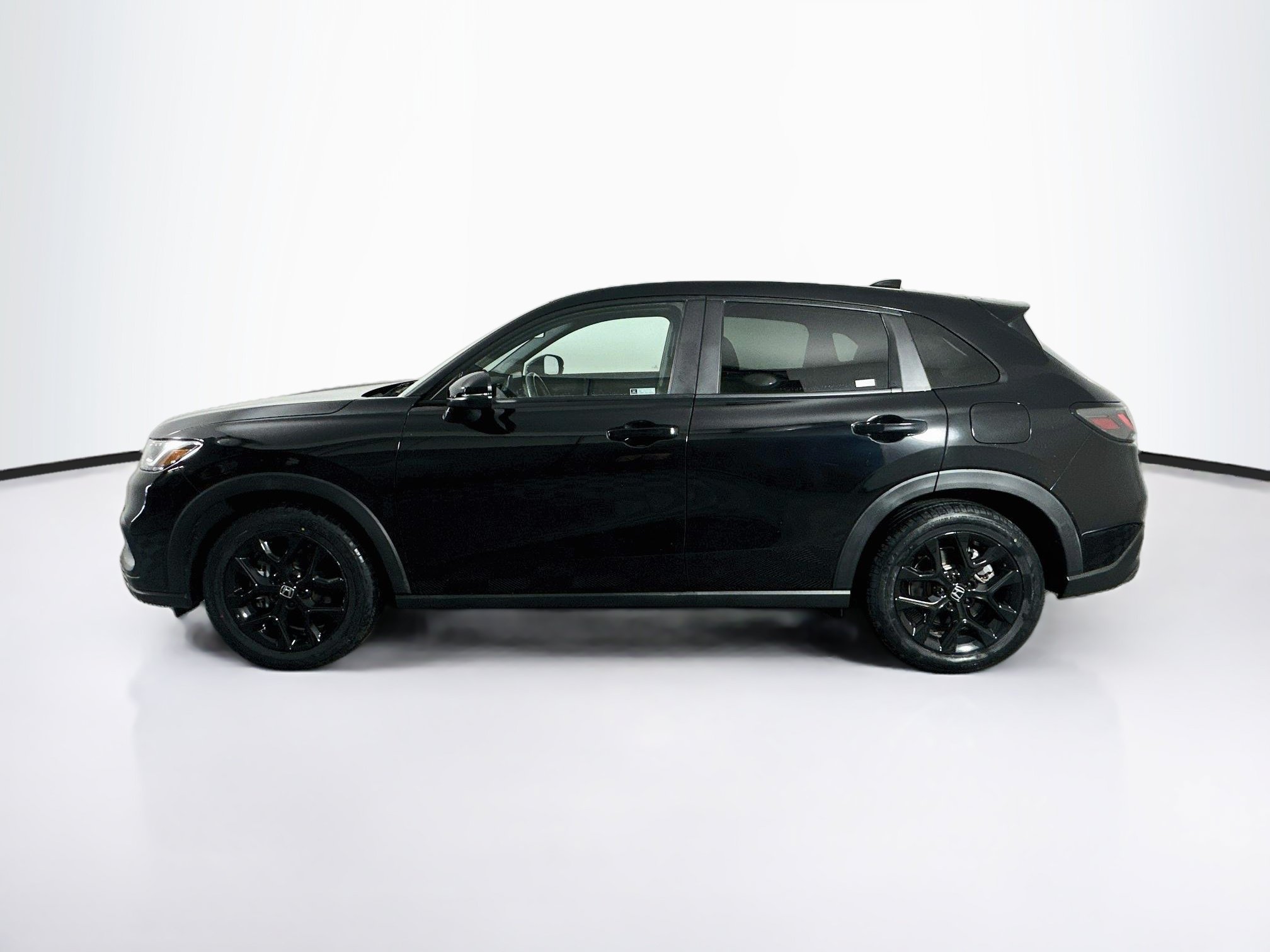 Used 2024 Honda HR-V Sport image 4