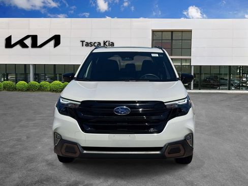 Used 2025 Subaru Forester Sport AWD/4WD image 2