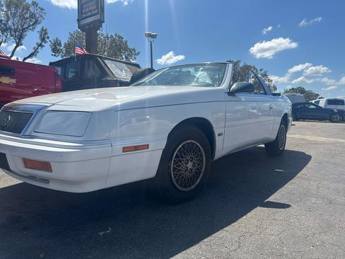 Used 1991 Chrysler LeBaron Convertible FWD image 2