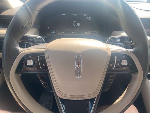 Used 2022 Lincoln Aviator Reserve w/ Elements Package Plus AWD/4WD image 21