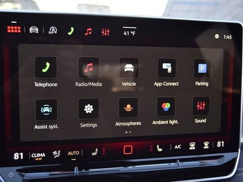 New 2026 Volkswagen Tiguan SE R-Line image 15