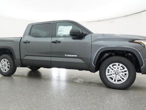 New 2026 Toyota Tundra SR5 AWD/4WD image 17