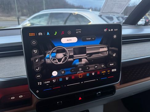 Used 2025 Volkswagen ID. Buzz Pro S Plus image 73