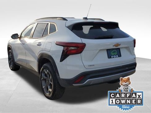 Used 2024 Chevrolet Trax LT w/ Driver Confidence Package image 3