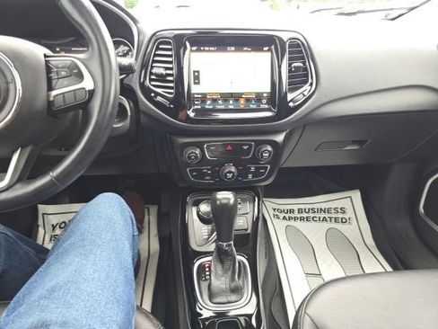 Used 2018 Jeep Compass Latitude w/ Popular Equipment Group AWD/4WD image 25