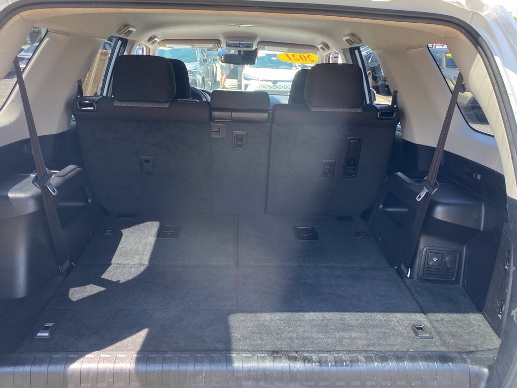 Used 2021 Toyota 4Runner SR5 AWD/4WD image 10