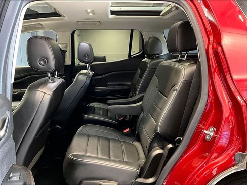 Used 2023 GMC Acadia Denali w/ Denali Ultimate Package image 16