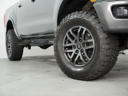 Used 2021 Ford Ranger Lariat w/ Tremor Off-Road Package image 17