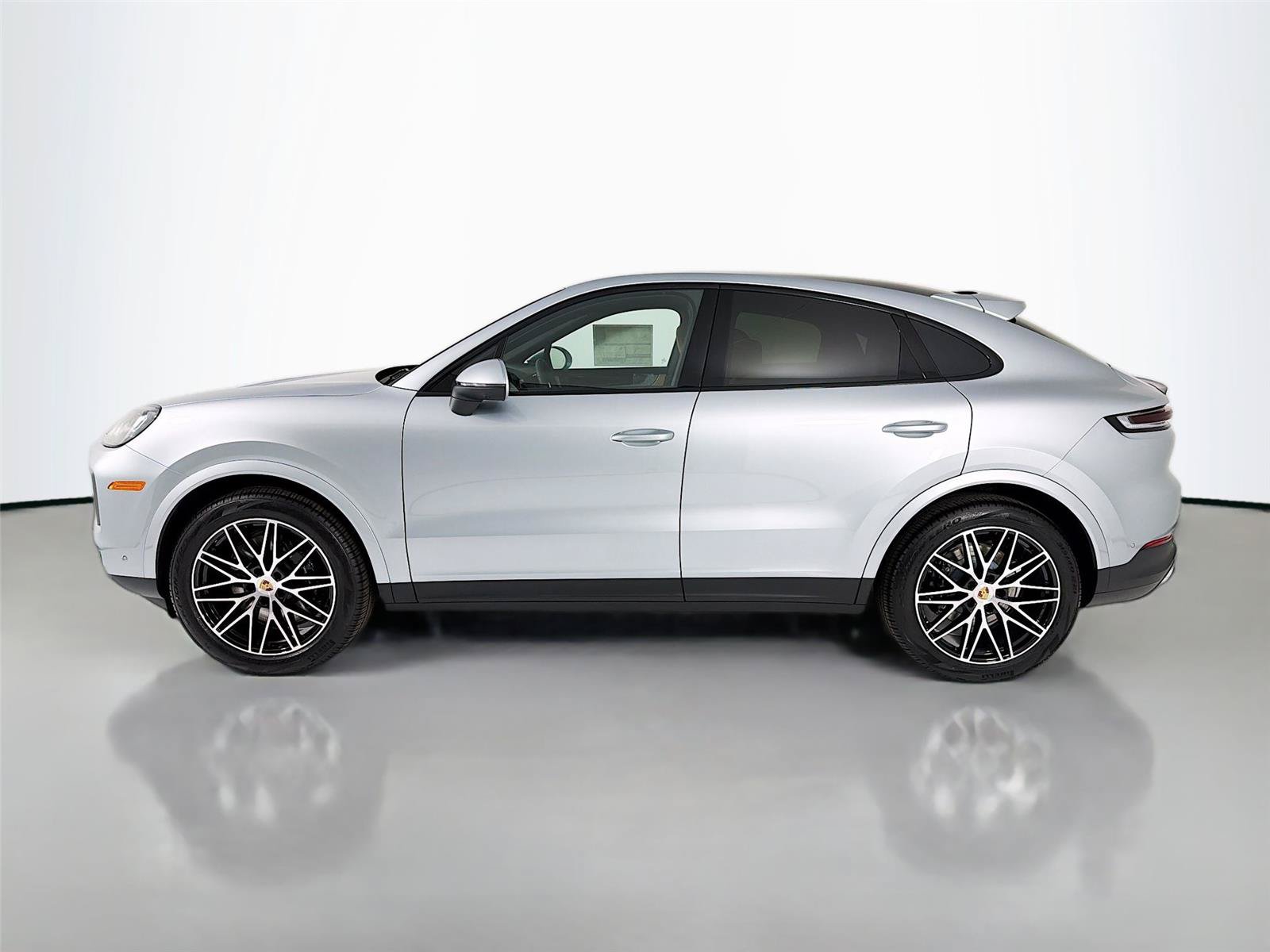 Used 2026 Porsche Cayenne Coupe AWD/4WD image 2