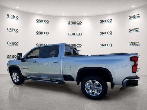 Used 2022 Chevrolet Silverado 2500 LTZ w/ LTZ Plus Package AWD/4WD image 5