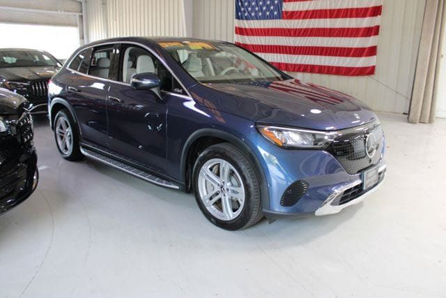 Used 2023 Mercedes-Benz EQE 350+ SUV w/ Exclusive Trim Package image 38