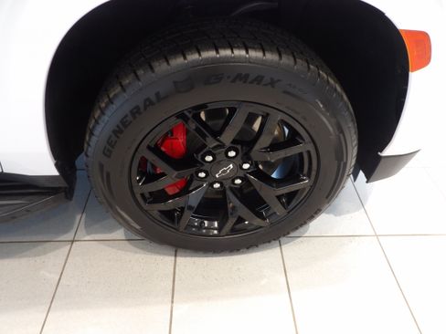 Used 2023 Chevrolet Tahoe RST w/ RST Performance Edition AWD/4WD image 31