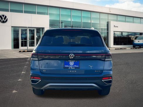 New 2026 Volkswagen Taos SE image 6
