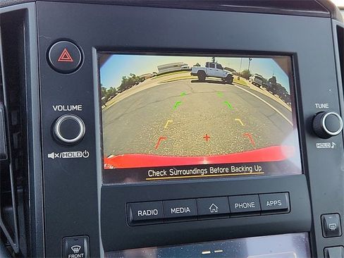 Used 2024 Subaru Crosstrek 2.0i image 18