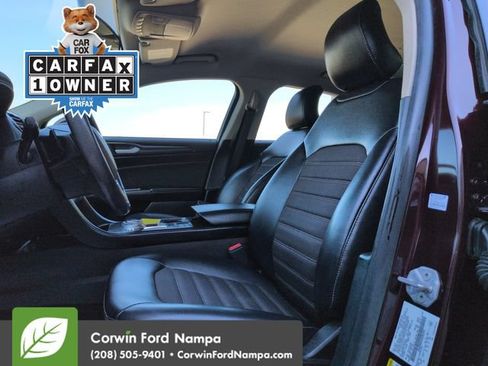 Used 2018 Ford Fusion SE w/ Equipment Group 201A FWD image 23