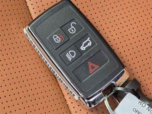 New 2026 Jaguar F-PACE R-Dynamic S image 53