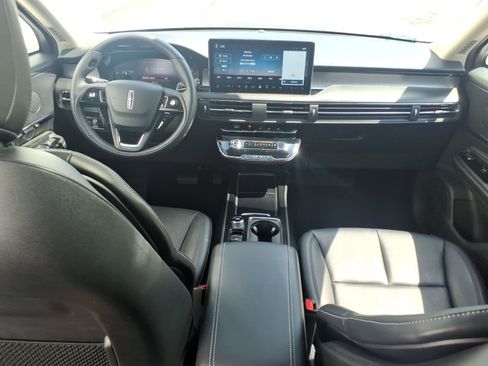 Certified 2023 Lincoln Corsair AWD w/ Equipment Group 101A image 9