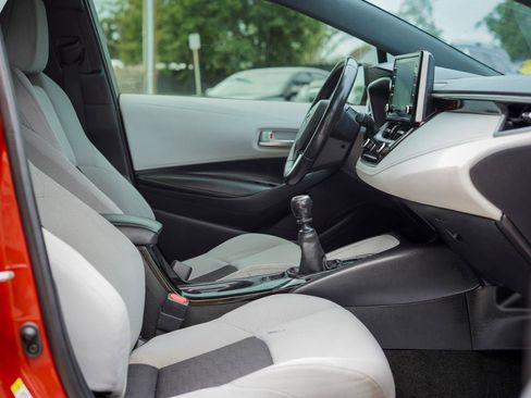 Used 2019 Toyota Corolla SE FWD image 8