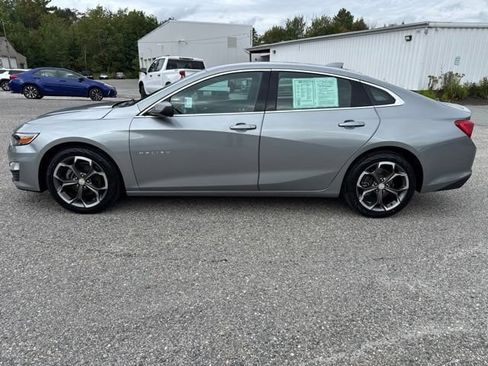 Used 2023 Chevrolet Malibu LT FWD image 2