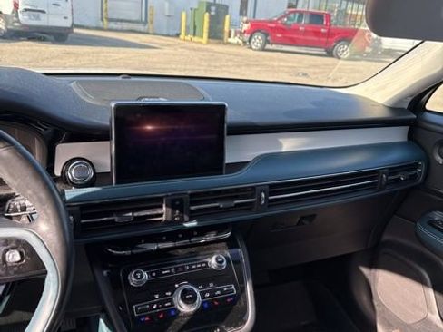 Used 2020 Lincoln Corsair Reserve w/ Equipment Group 201A image 15