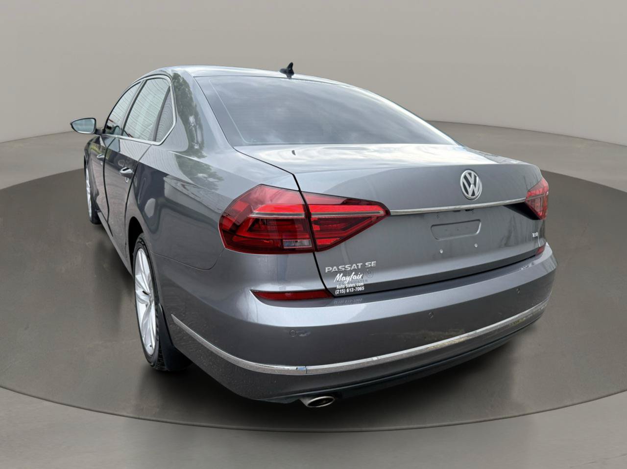 Used 2018 Volkswagen Passat 2.0T SE FWD image 6