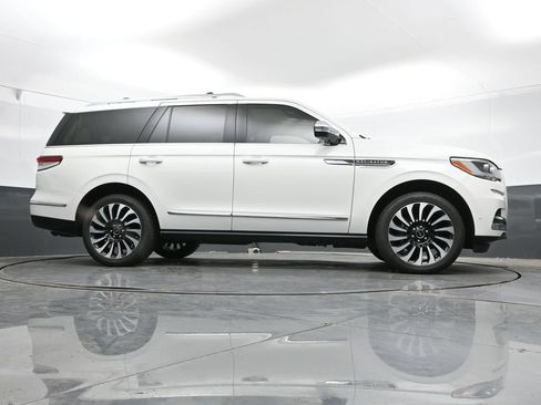 Used 2022 Lincoln Navigator Black Label AWD/4WD image 42