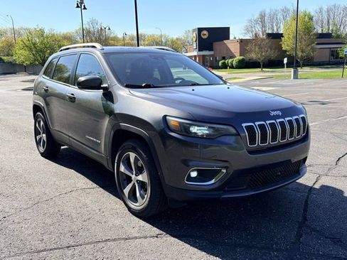Used 2020 Jeep Cherokee Limited w/ Technology Group AWD/4WD image 7