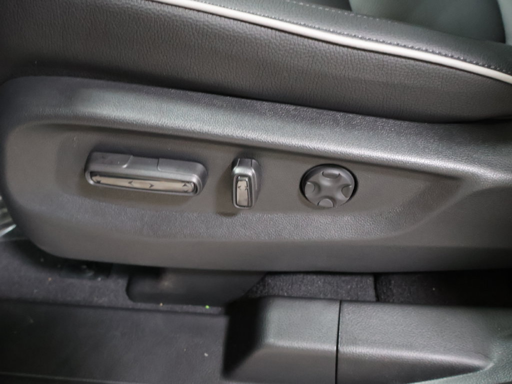 New 2026 Honda Odyssey Touring image 13